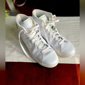 Nike Court Royale 2 Mid Women’s Shoes